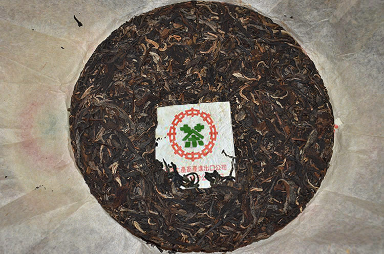 每周金牌推荐:2000年中茶绿印7542老生茶,滋味浓烈,醇厚稳健,汤质细腻