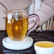 国艳金奖十年易武大树茶——“易武之星”