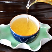 2005年勐海黎明茶厂班章贡瑞中期老生茶