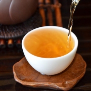 2001年中茶紫印易武青饼